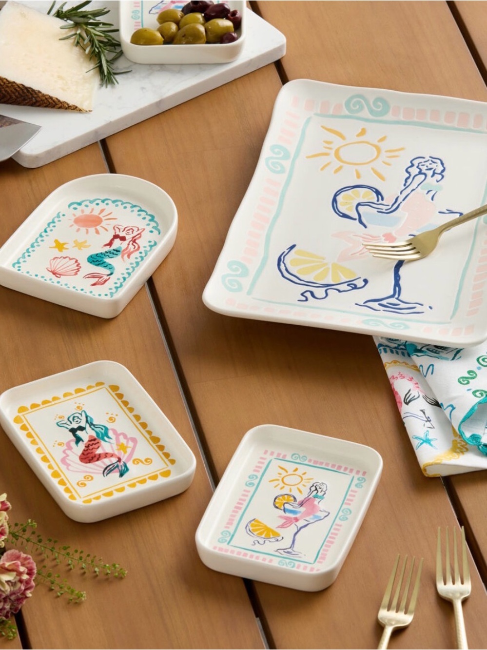 2 Watercolor Mermaid Club Small Bites Appetizer Plates - NEW - Picture 3 of 3